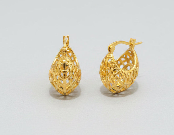 Open weave basket brass earring