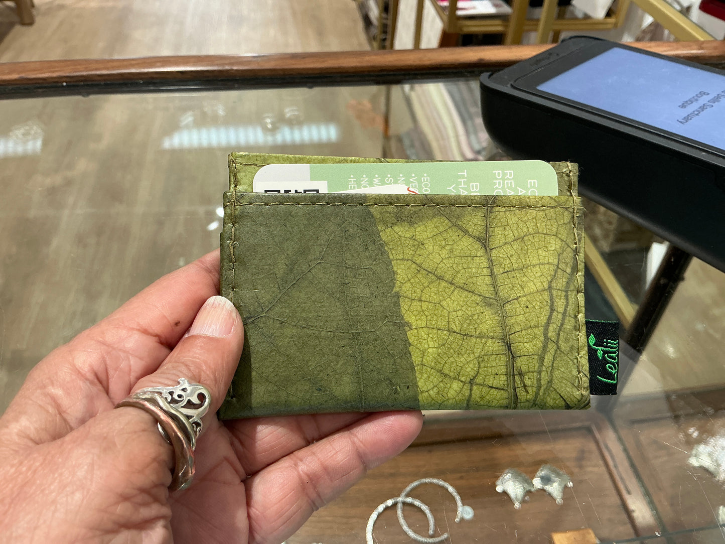 Leafii card holder