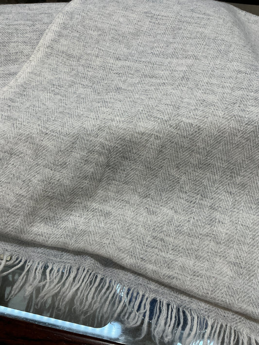 100% Cashmere light grey Herringbone