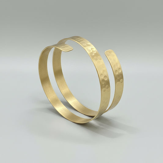 Wrap cuff brass
