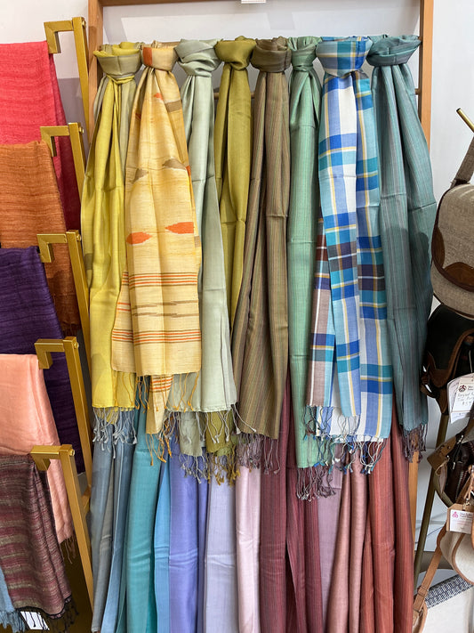 SS01 Nepal Loomed Silk Scarf