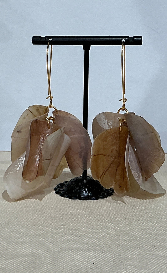 Medium cluster drop earring